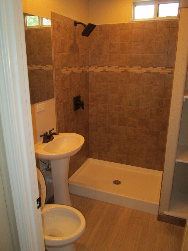 Building Photo - 1718 Magnolia Ave