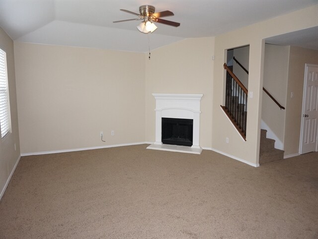 Building Photo - 429 Grant Ln