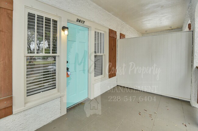 Building Photo - 2417 21st Ave