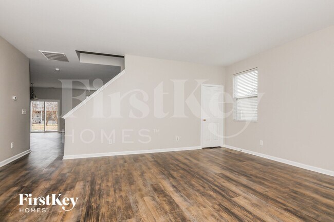 Foto del edificio - 1008 Rural Farm Rd