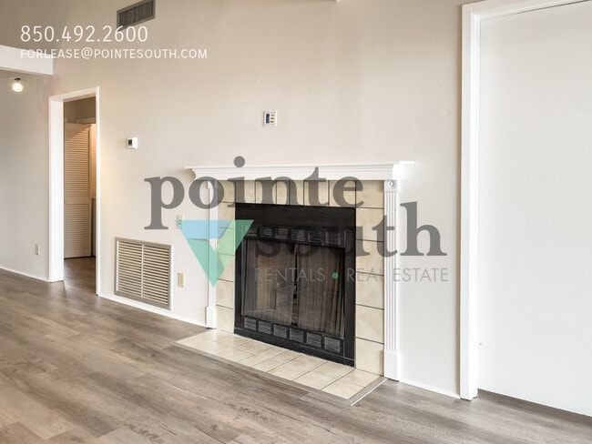 Building Photo - 14100 River Rd