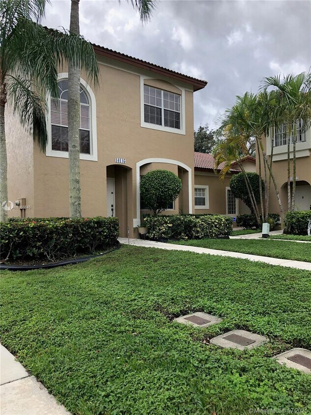 16145 Emerald Cove Rd, Weston, FL 33331 Townhome Rentals in Weston FL