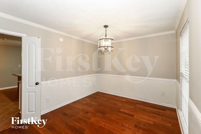 Building Photo - 11595 Millwind Dr