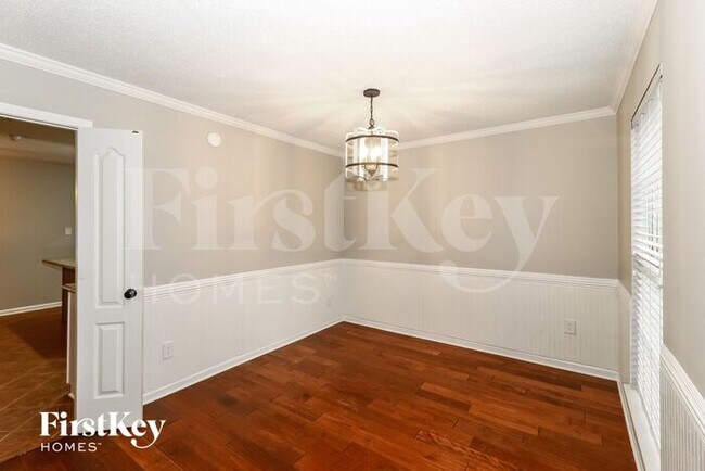 Foto del edificio - 11595 Millwind Dr