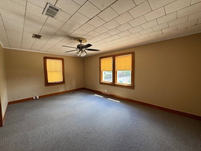 Building Photo - 435 Aucoin St