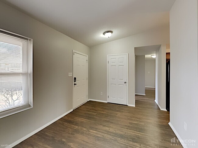 Building Photo - 6222 Hickory Ridge Ln