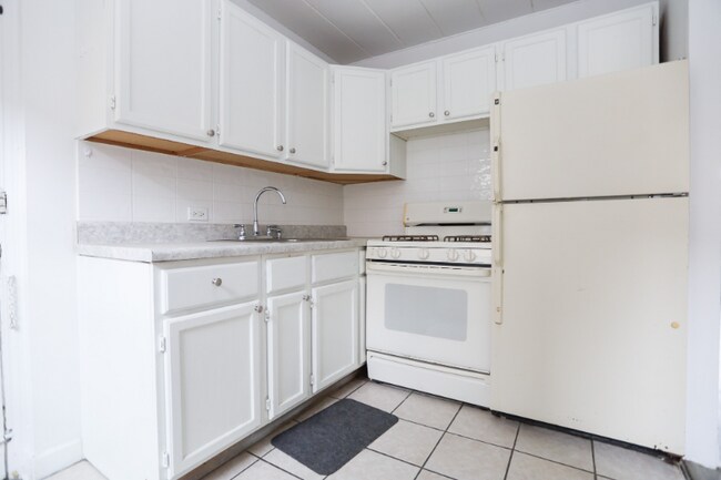 Foto del edificio - 5649 N Christiana Ave