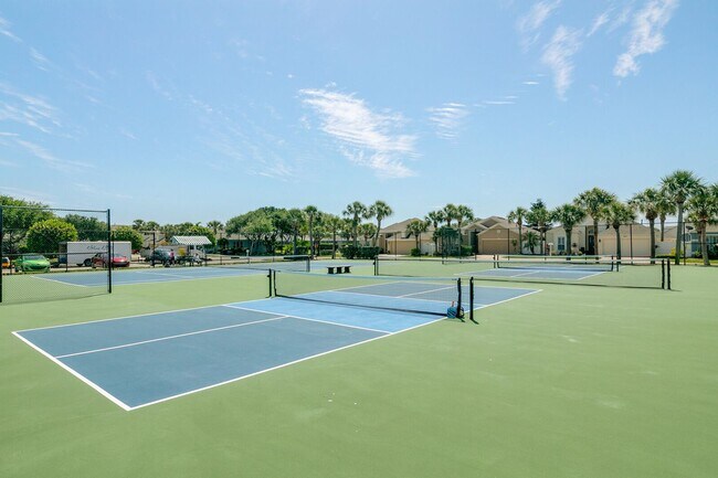 Foto del edificio - 3701 Titanic Cir