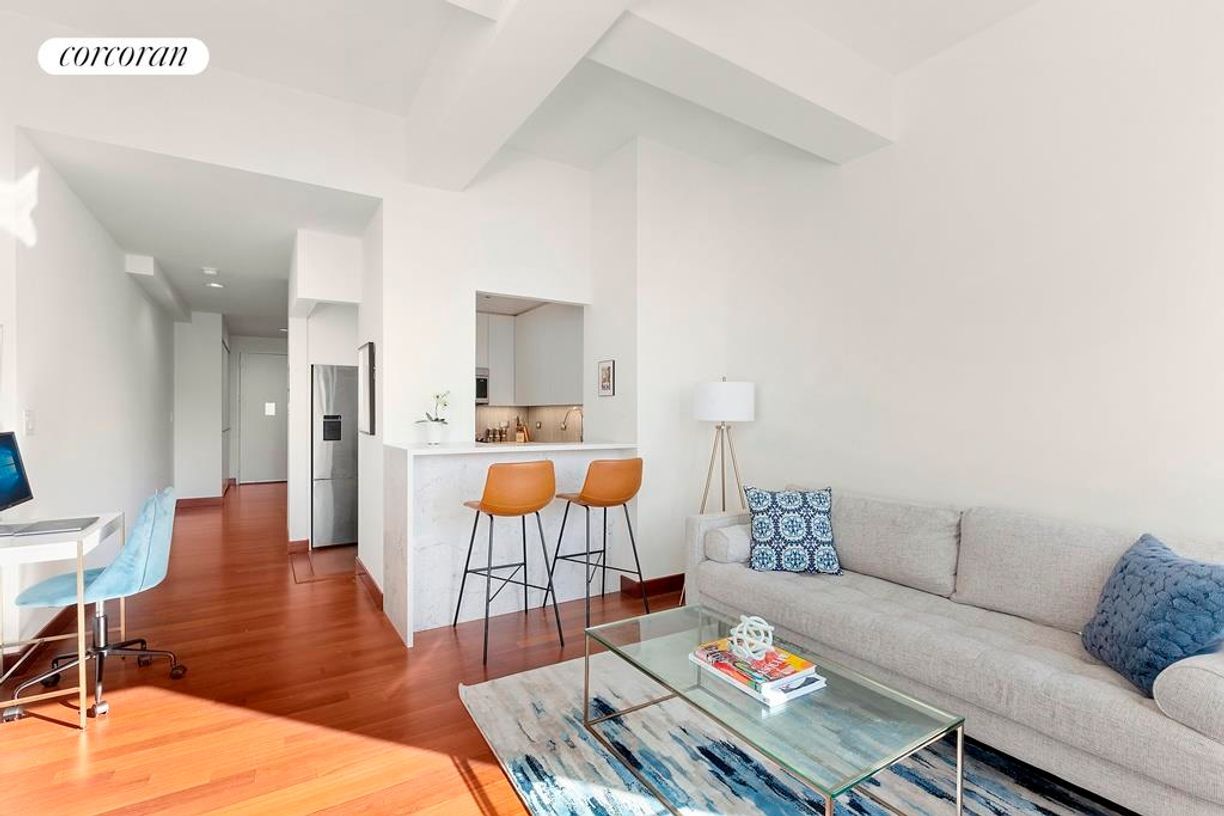 Foto principal - 305 E 63rd St