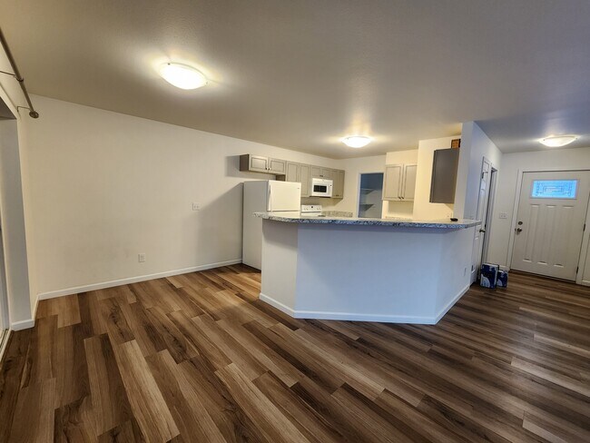 Building Photo - 1773 Dallas Dr