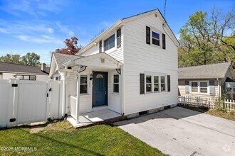 195 Norwood Ave