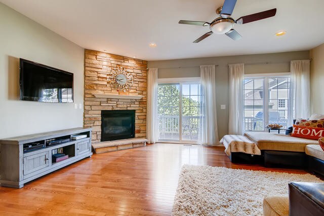 Building Photo - 2S733 Crimson King Ln