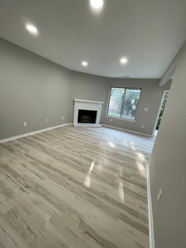 Foto del edificio - 22257 River Walk Rd