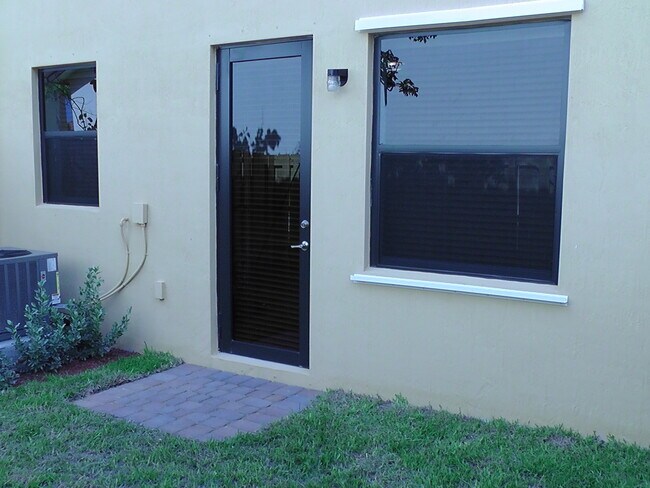 Foto del edificio - 23433 SW 113 Passage