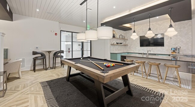 Foto del edificio - 11023 Moonbug Ct