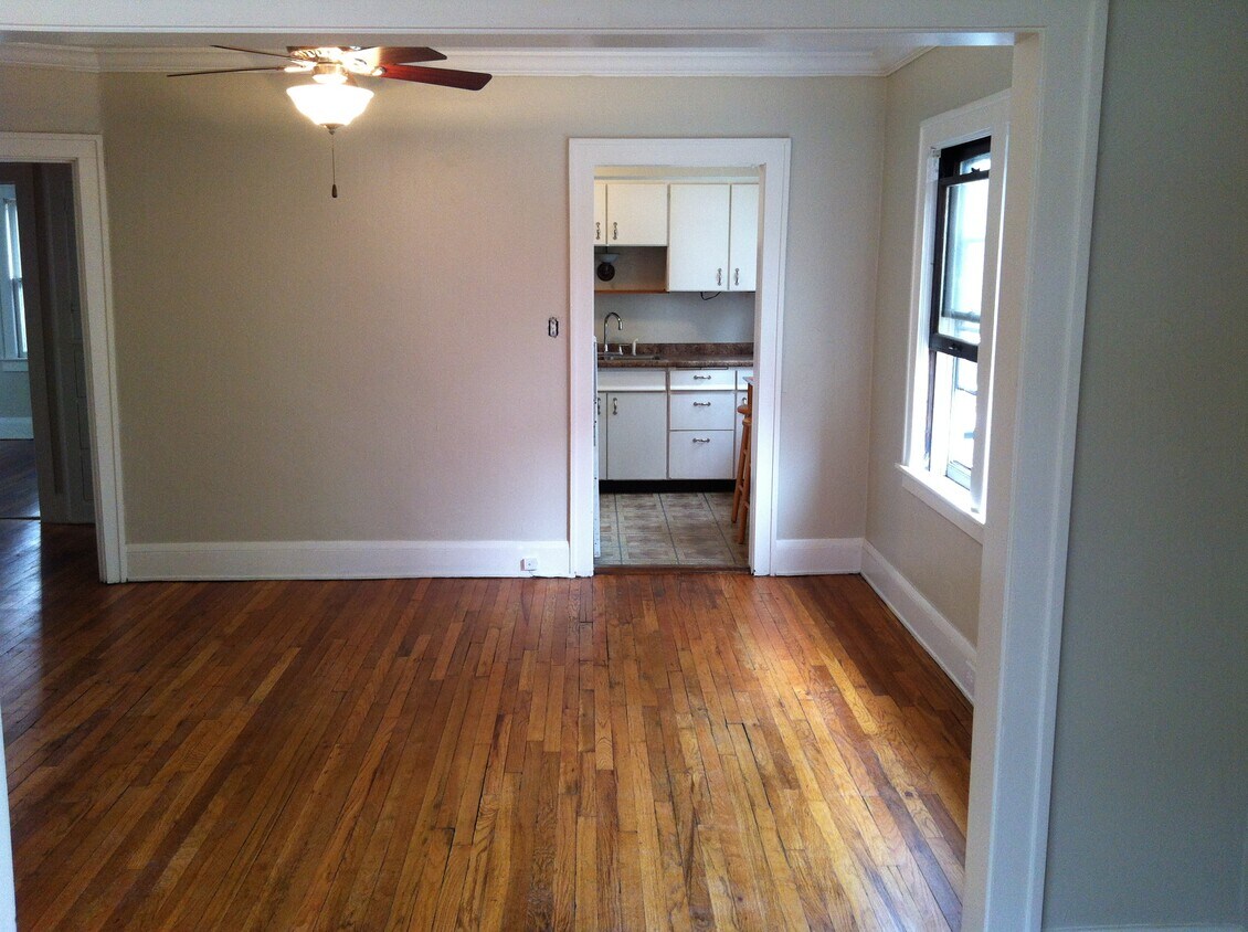 Primary Photo - 17515 Franklin Ave