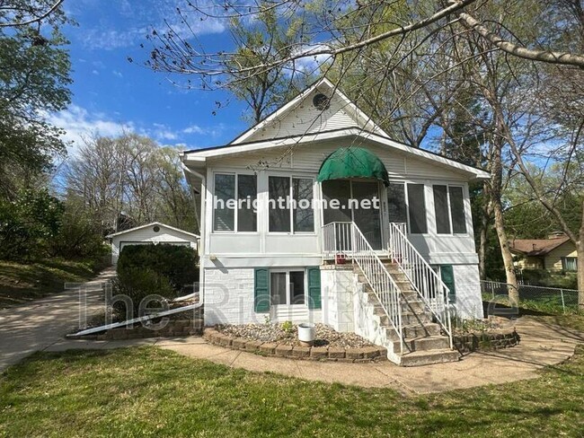 Foto del edificio - 902 Harrington Ave