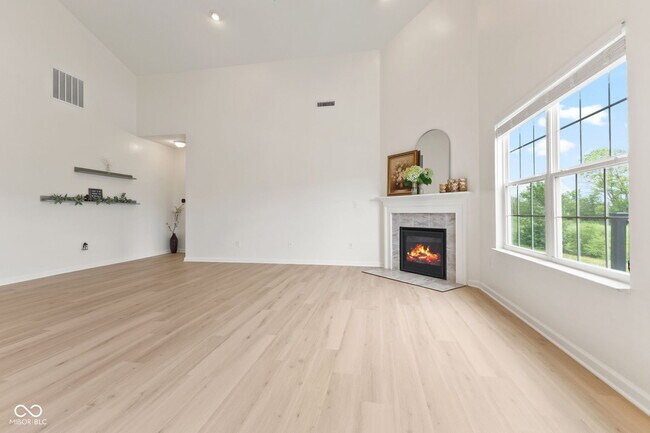 Foto del edificio - 5301 Tanglewood Ln