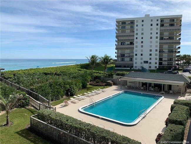 Building Photo - 10000 S Ocean Dr