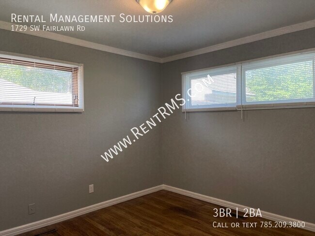 Foto del edificio - 1729 SW Fairlawn Rd