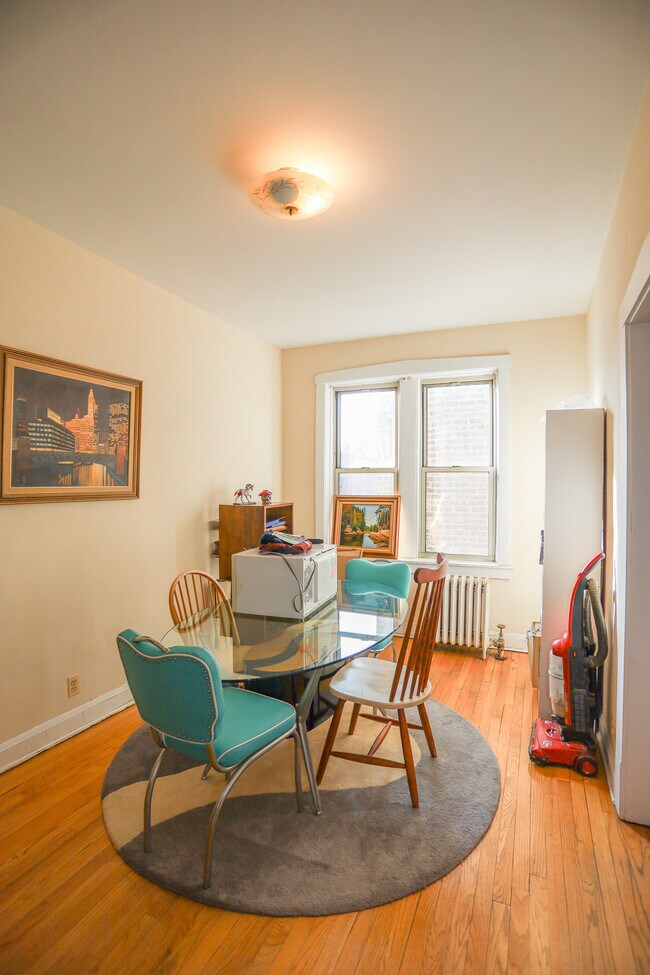 Foto del edificio - 1060 W North Shore Ave