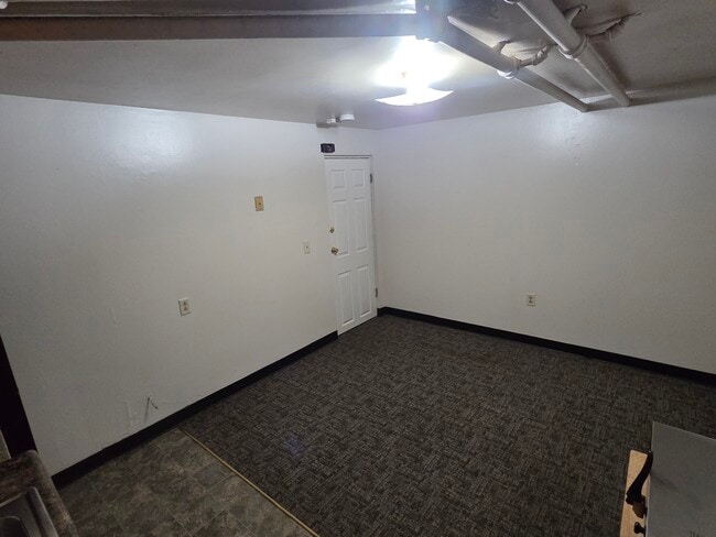 Building Photo - 827 1st St SW
