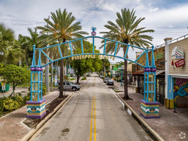 The Pineapple Grove Arts District is located in the heart of University Place.