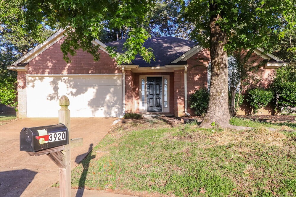 Foto principal - 3920 Pecan Trace Cove