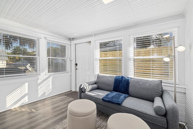 Building Photo - 116 San Marco Ave