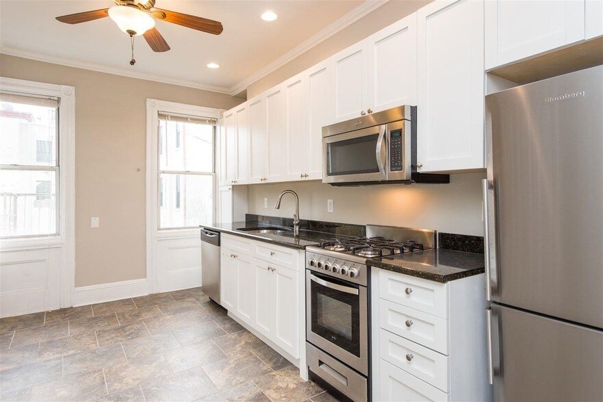 Foto principal - 351 7th St
