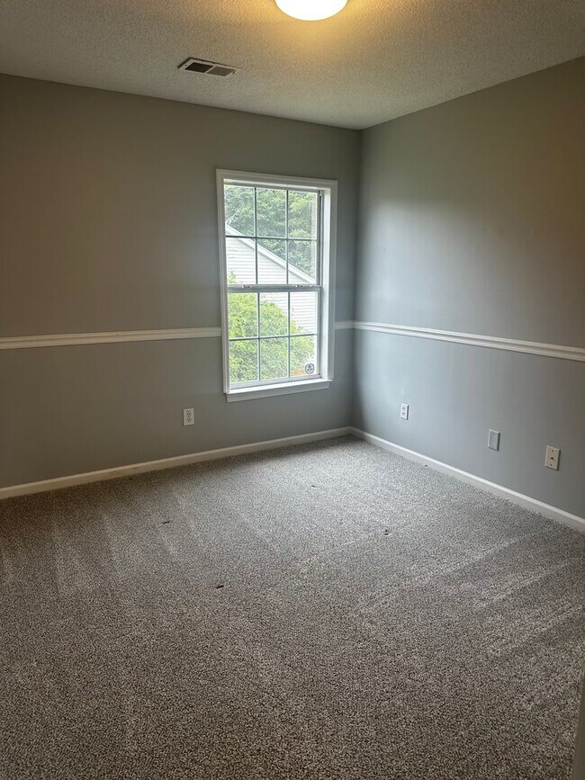 Foto del edificio - 1426 Pinethicket Dr