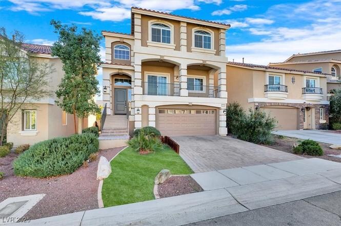 Foto principal - 6779 AVE