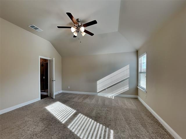 Foto del edificio - 633 Comal Dr