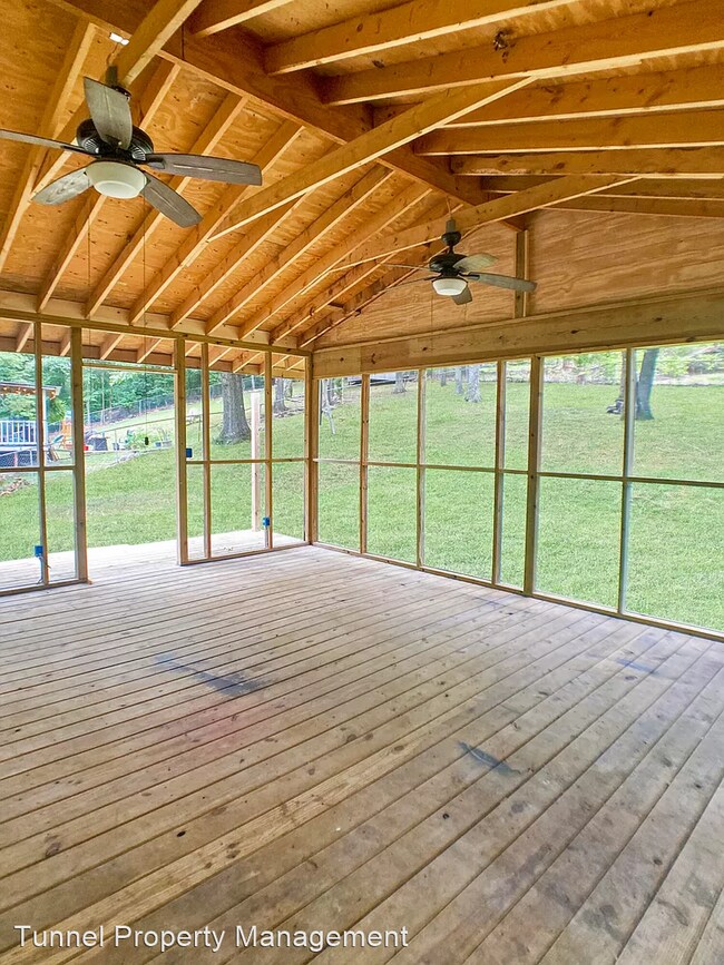 4 br, 1.5 bath House 262 Tinker Bell Cir House Rental in Flintstone