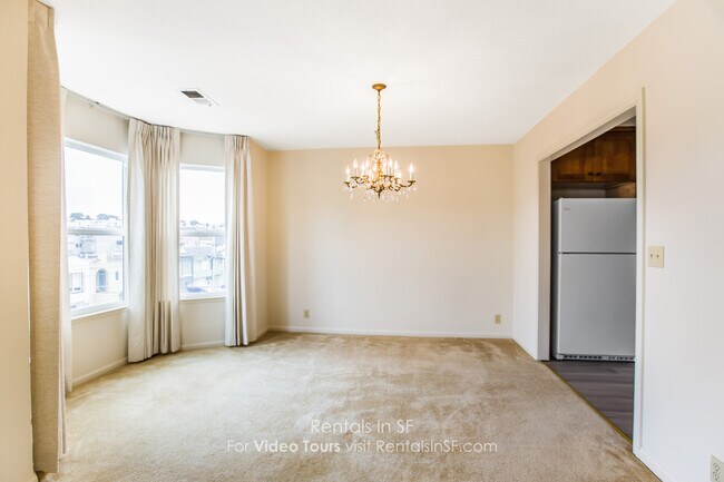 Building Photo - 1253 41st Ave