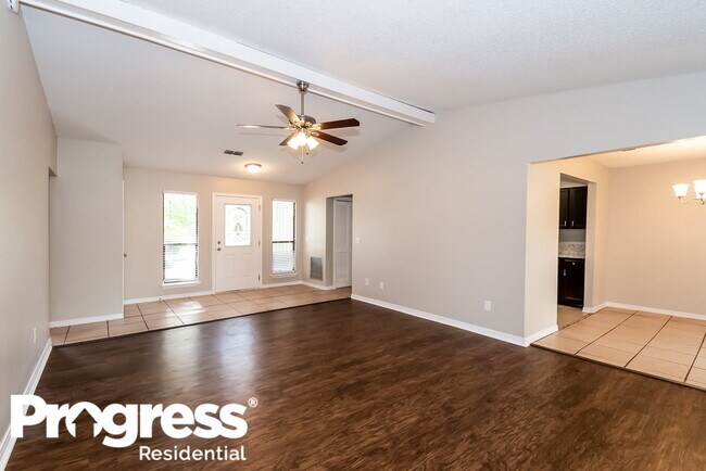 Foto del edificio - 2074 Oak Water Dr