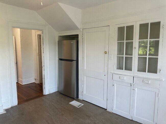 Foto del edificio - Charming 4 Bedroom House in Bedford