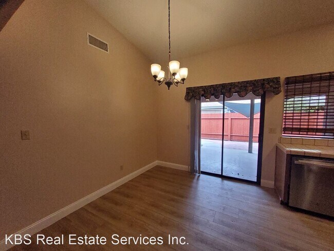 Building Photo - 2 br, 2 bath House - 4305 Planz Road Unit D