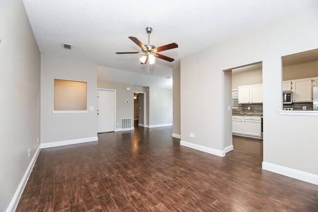 Foto del edificio - 12356 Sondra Cove Ct
