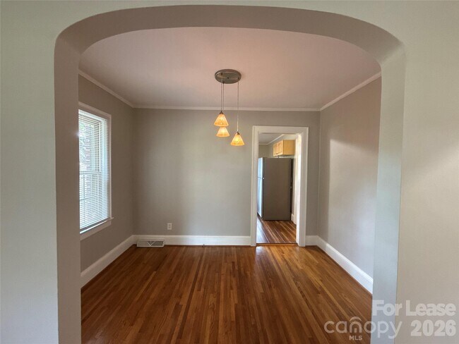 Foto del edificio - 4908 Elder Ave