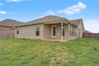 Building Photo - 5377 Clear Spgs Ave