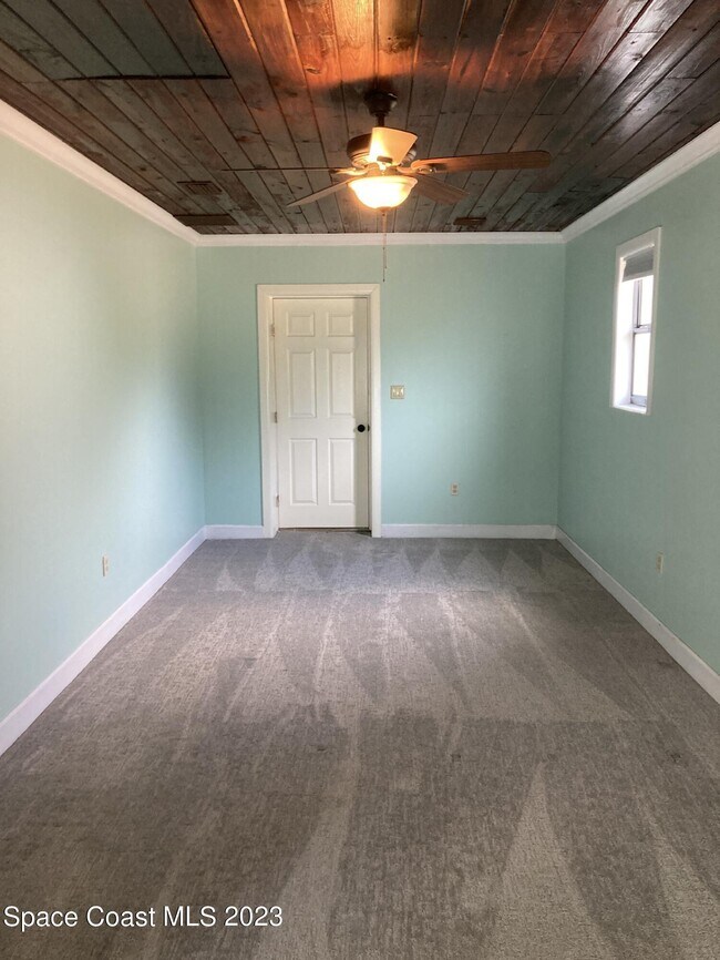 Building Photo - 933 S Tropical Trail