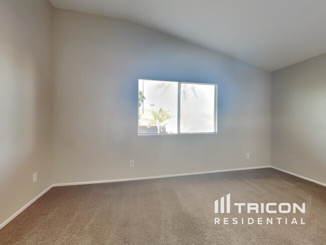 Building Photo - 25172 Omaha Dr