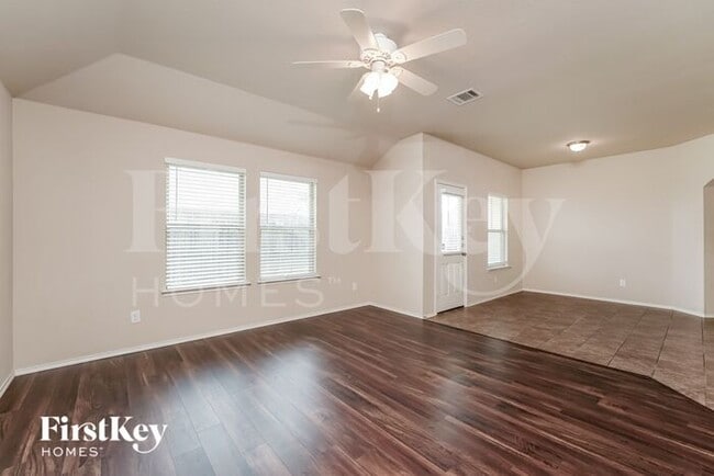 Building Photo - 1800 Arbordale Way