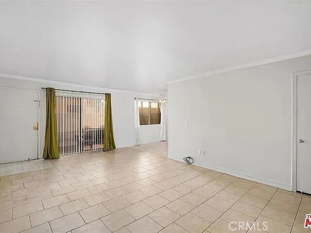 Foto del edificio - 121 Sinclair Ave