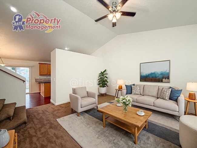 Building Photo - 1923 N Tyra Ave