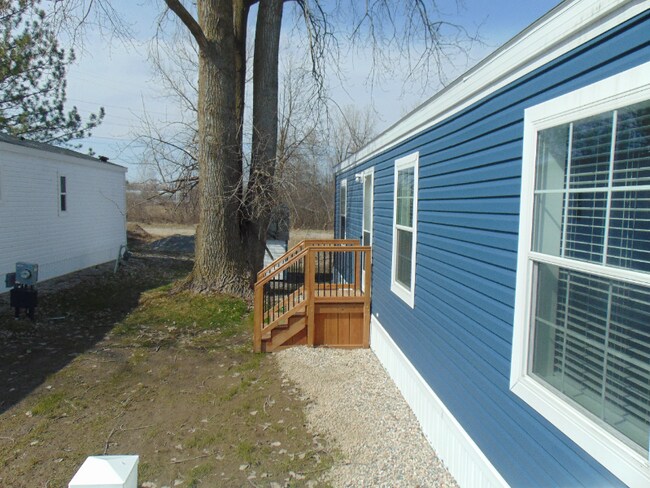 Building Photo - 3775 N Riata Dr