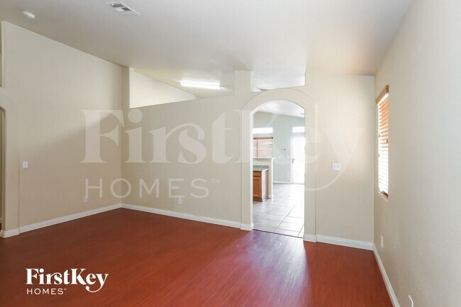 Foto del edificio - 3732 Sorrowing Sparrow Ct