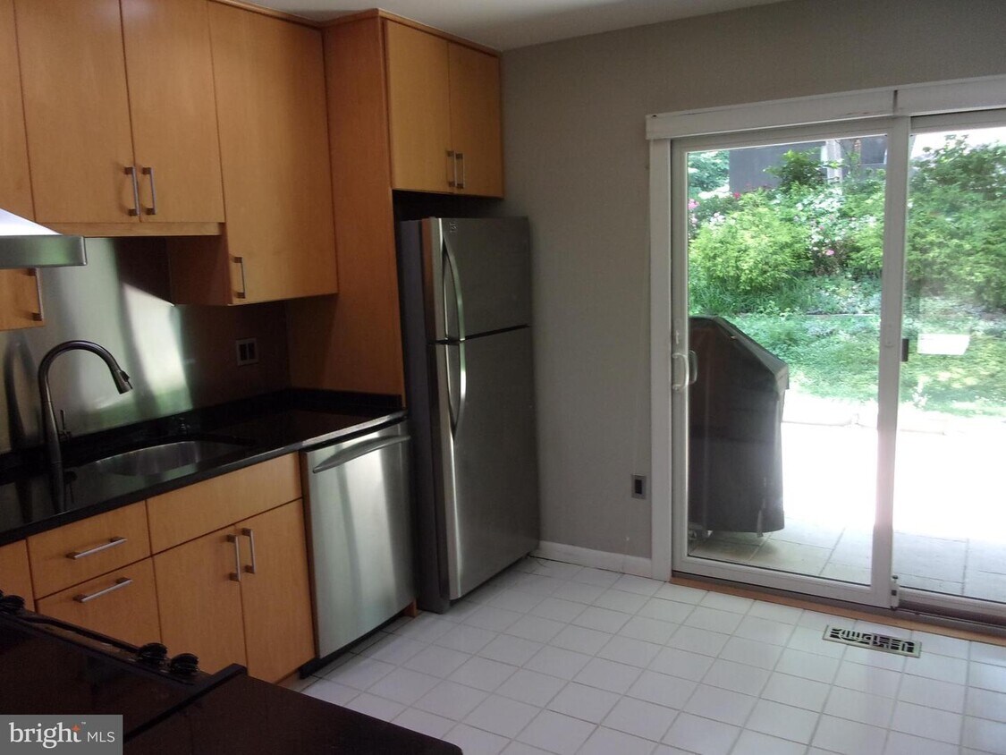 12114 Quorn Ln, Reston, VA 20191 House Rental in Reston, VA