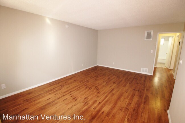 Foto del edificio - 455 W Dryden St